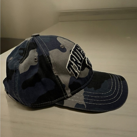True Religion Rare Men’s Adjustable Baseball Cap. Blue Camouflage. - Picture 3 of 4